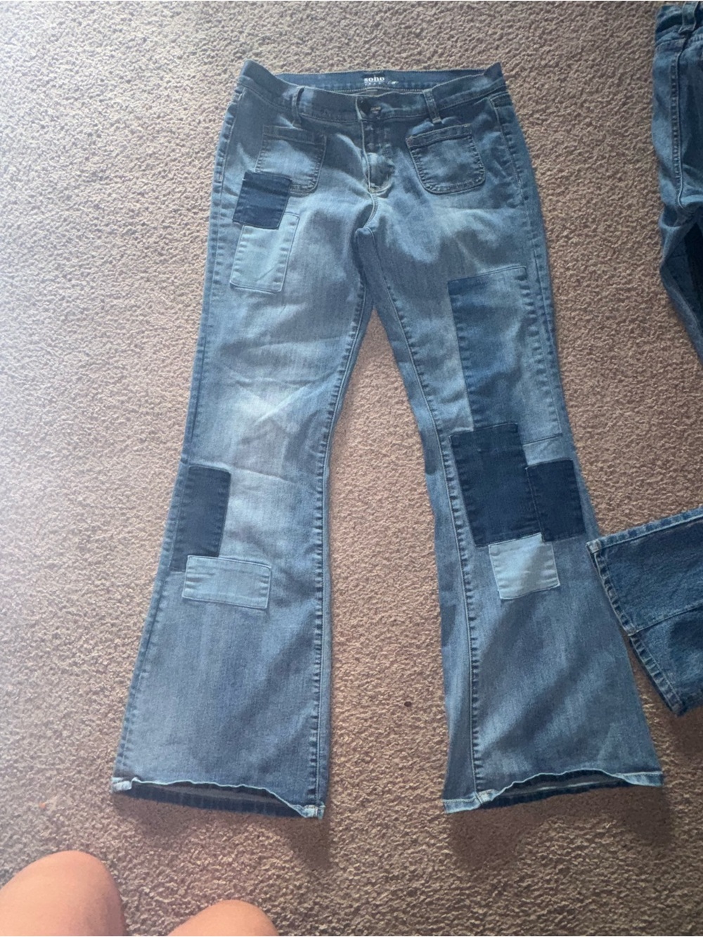 Jean Bundle - Picture 3 of 7